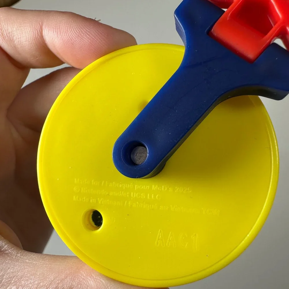 Nintendo Super Mario Bros Movie McDonalds Happy Meal Toy Spinning Star Clip 2026
